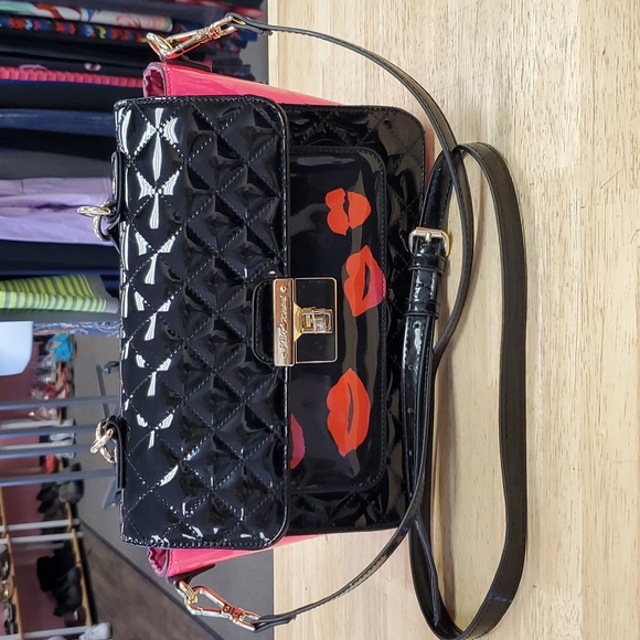 Betsey Johnson Crossbody Satchel With Charms Excellent and Super Cute! - Picture 4 of 15